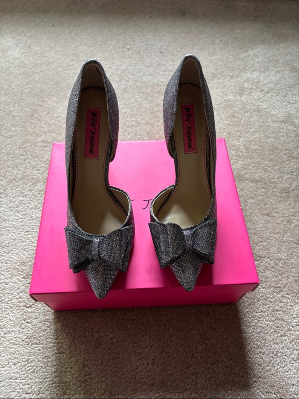 Betsey Johnson Silver Glitter Pointed Bow Heels